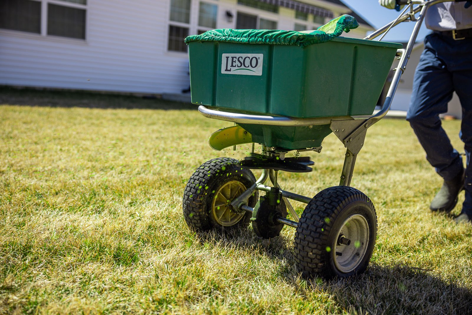 lawn care technician granular fertilizer dormant lawn 22