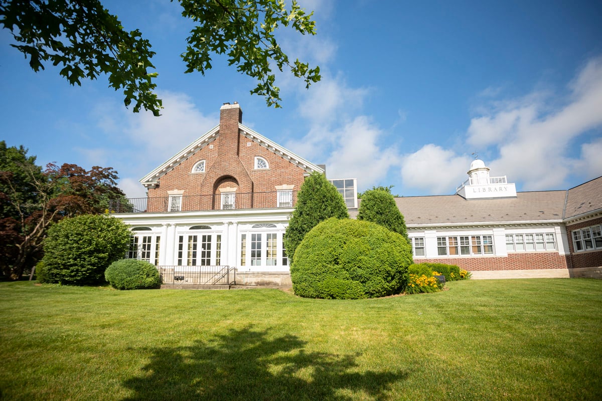 commercial lawn care 2